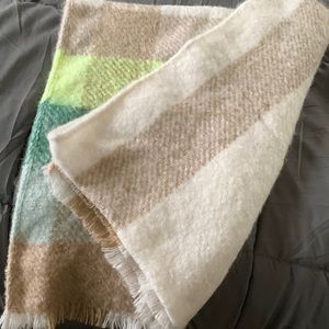 New without tags blanket scarf